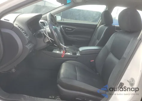 2016 Nissan Altima 2.5 z USA, uszkodzony, nr VIN 1N4AL3AP2GC265512